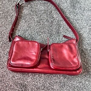 Vagabond Deep Red Shoulder Bag